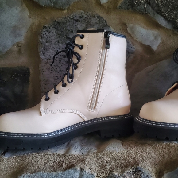 Beast Combat Boots - Picture 5 of 6